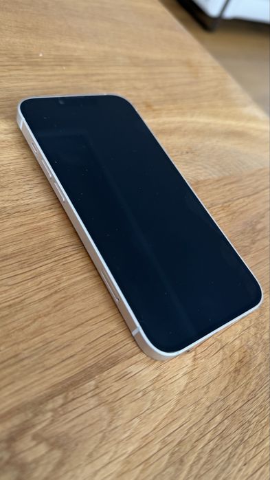 Продавам Iphone 14 в отлично състояние