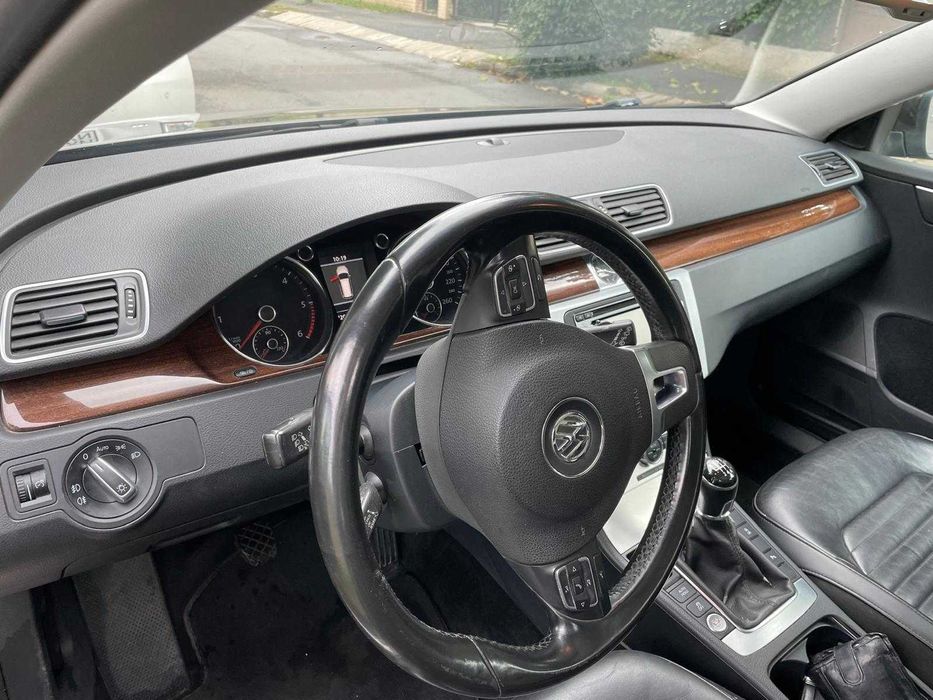 Volkswagen Passat 2014 Highline – Full opțiuni, fără probleme