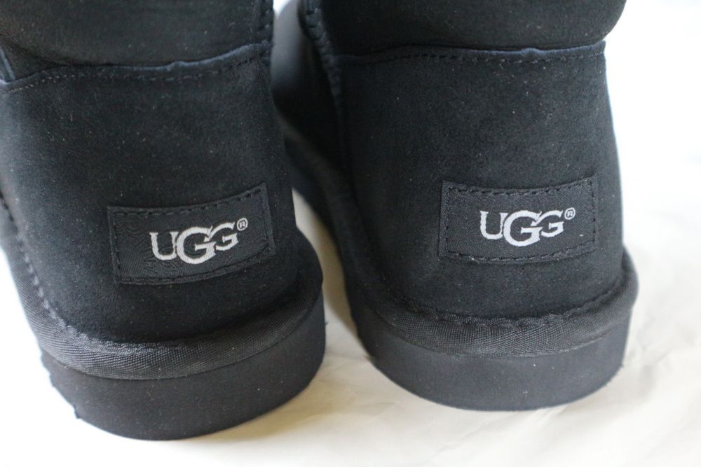 Ugg Australia Model IRINA ! NR 35   ..OFERTA 2025