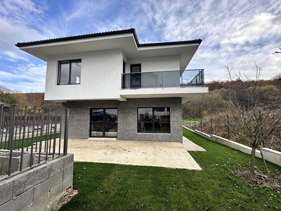 Casa individuala de vanzare | 4 camere | restaurant Roata | Sf Ion