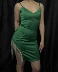 Платье зеленого цвета, красивое,xs-s / 42 размер