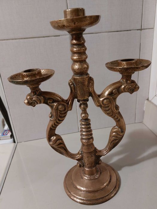 Подсвечник бронзовый, на три свечки. Литой, бронза