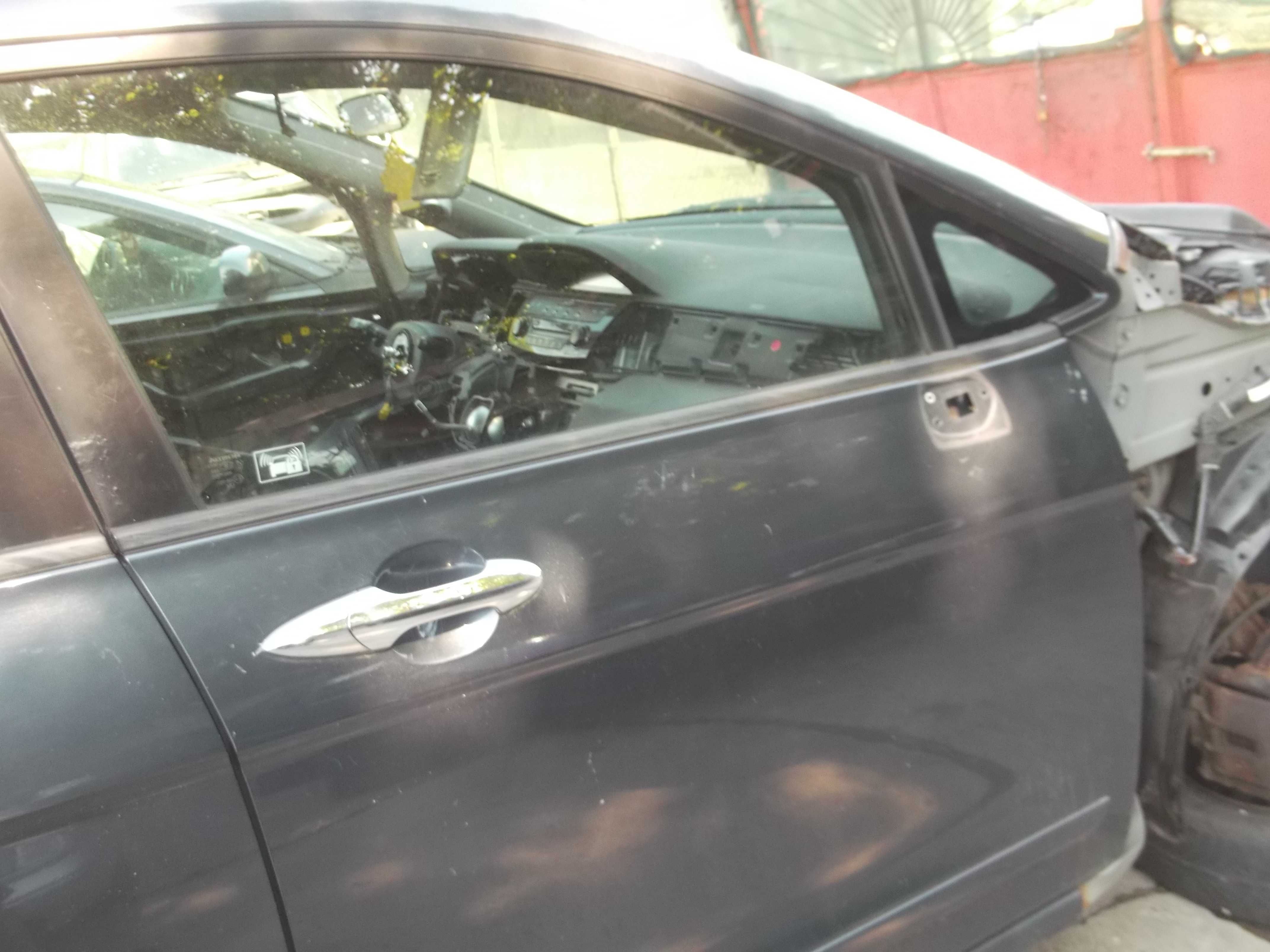 Странични врати за Хонда Фрв 2005 г.Honda FR-V 2.2 I-CTDI 140 к