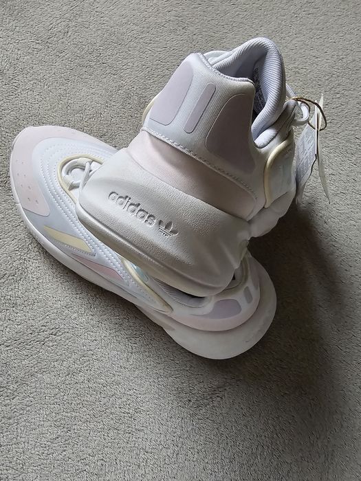 Adidas  Ozelia Nr 38