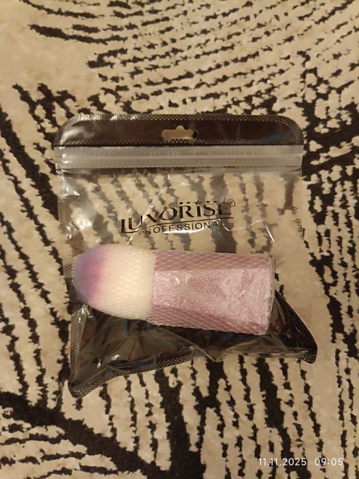 Pămătuf pentru unghii