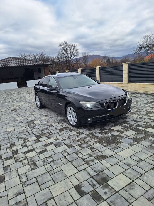 BMW seria 7L 730