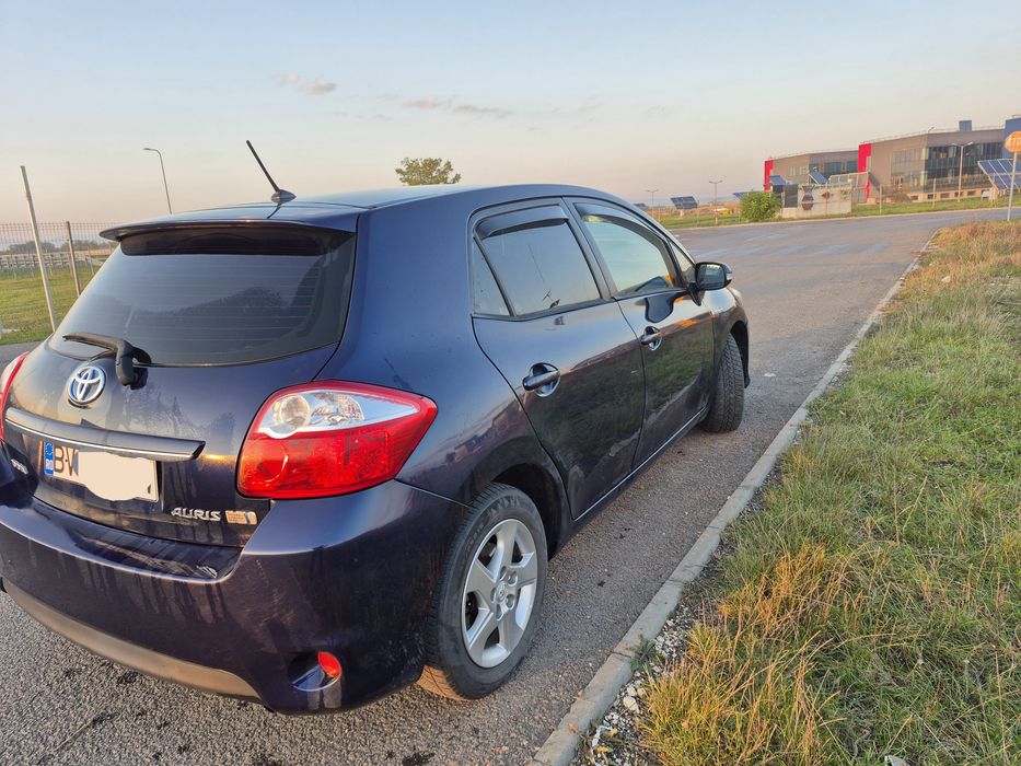 Toyota Auris 2011 Hybrid