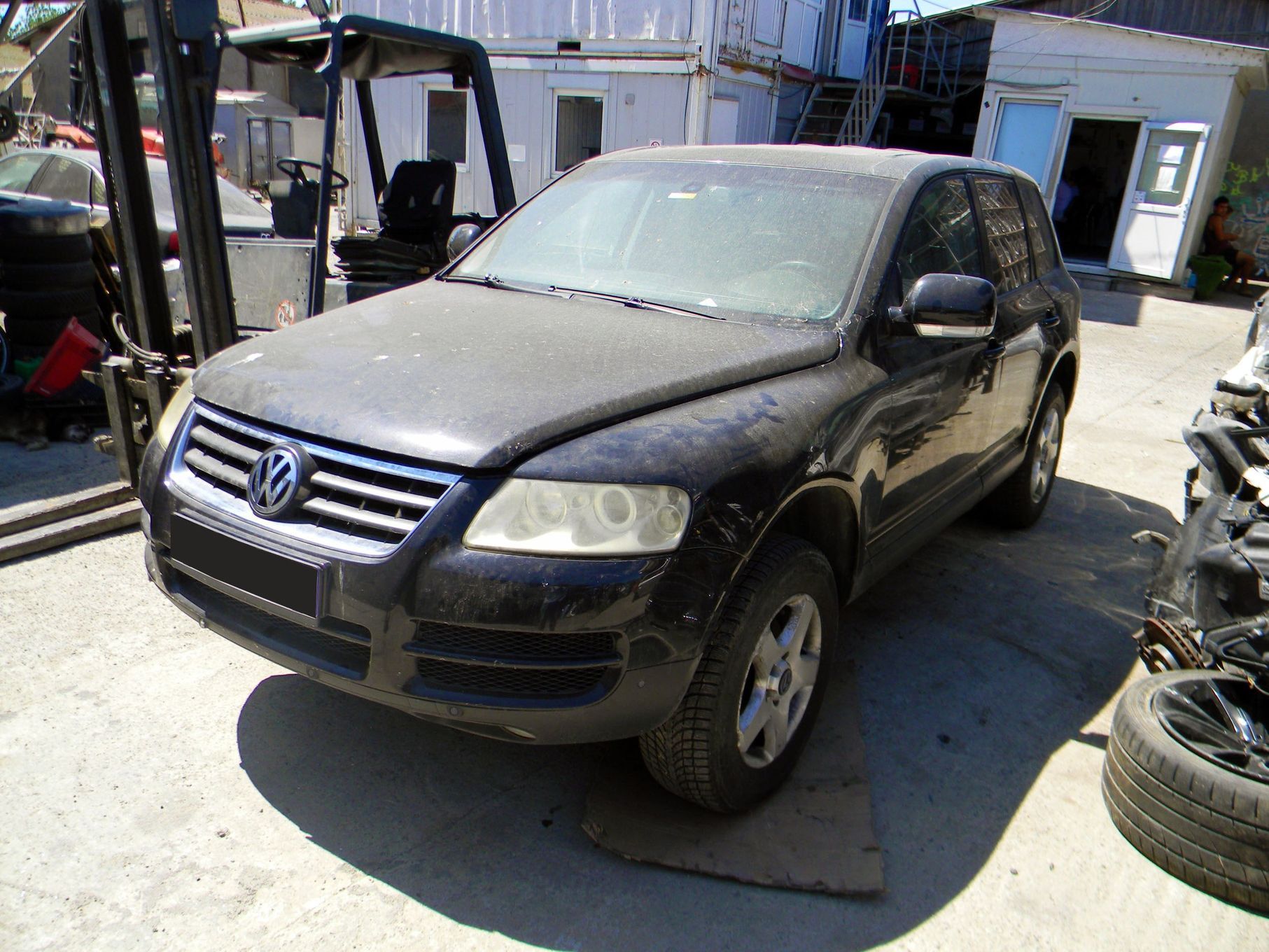 Dezmembrari  VW TOUAREG (7L)  2002  > 2010 2.5 R5 TDI Motorina