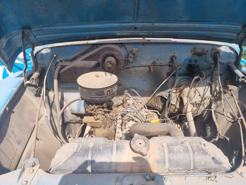 Gaz 52 benzavoz (maxsus sisterna)