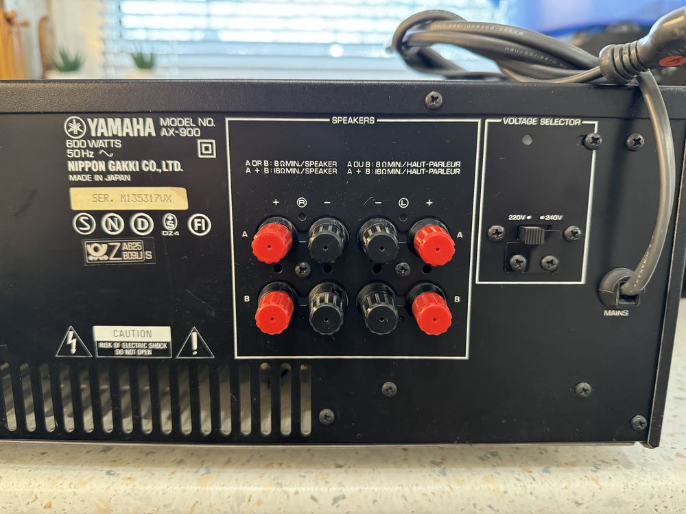 Като нова !!! Yamaha AX-900 TOP