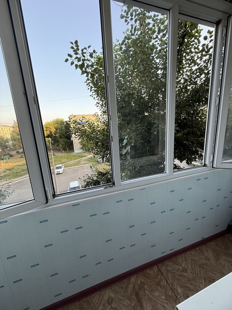 Продам 1-ую в 16 мкр на 3 этаже, мебелированная