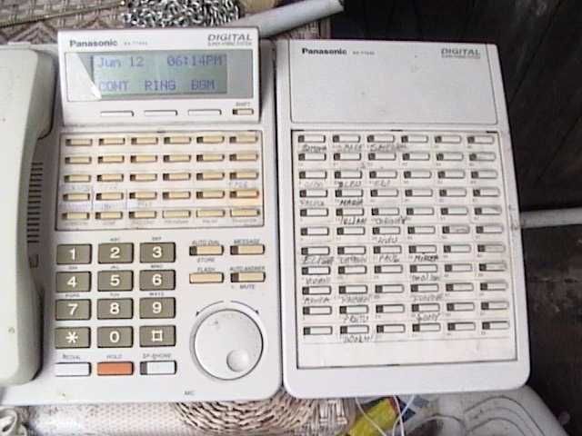 Centrala telefonica hibrida digitala Panasonic KX-1232CE