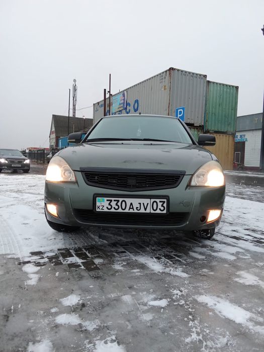Продам Приору 2013 года