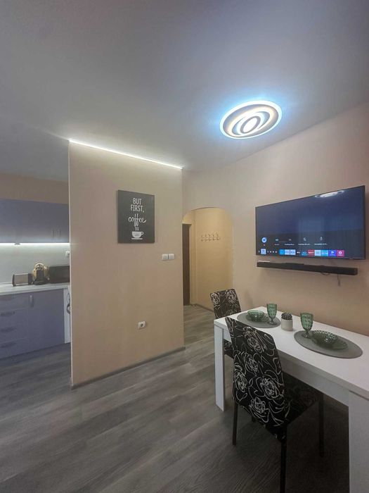 Дава се под наем Двустаен апартамент в Пловдив, Кючук Париж - 52 кв.м за 350 € - Снимка #1