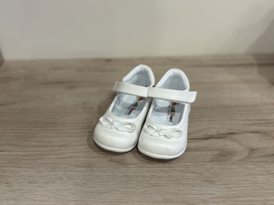 Официална рокля и обувки