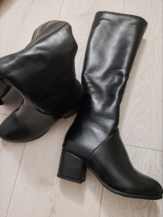 Сапоги женские новые