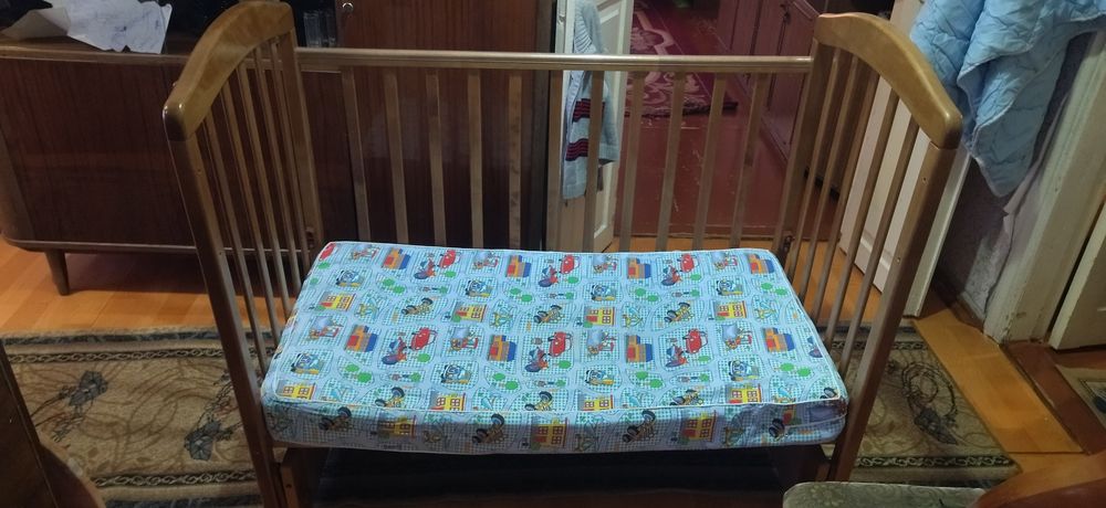 Детская кровать, кроватка, колыбель, манеж