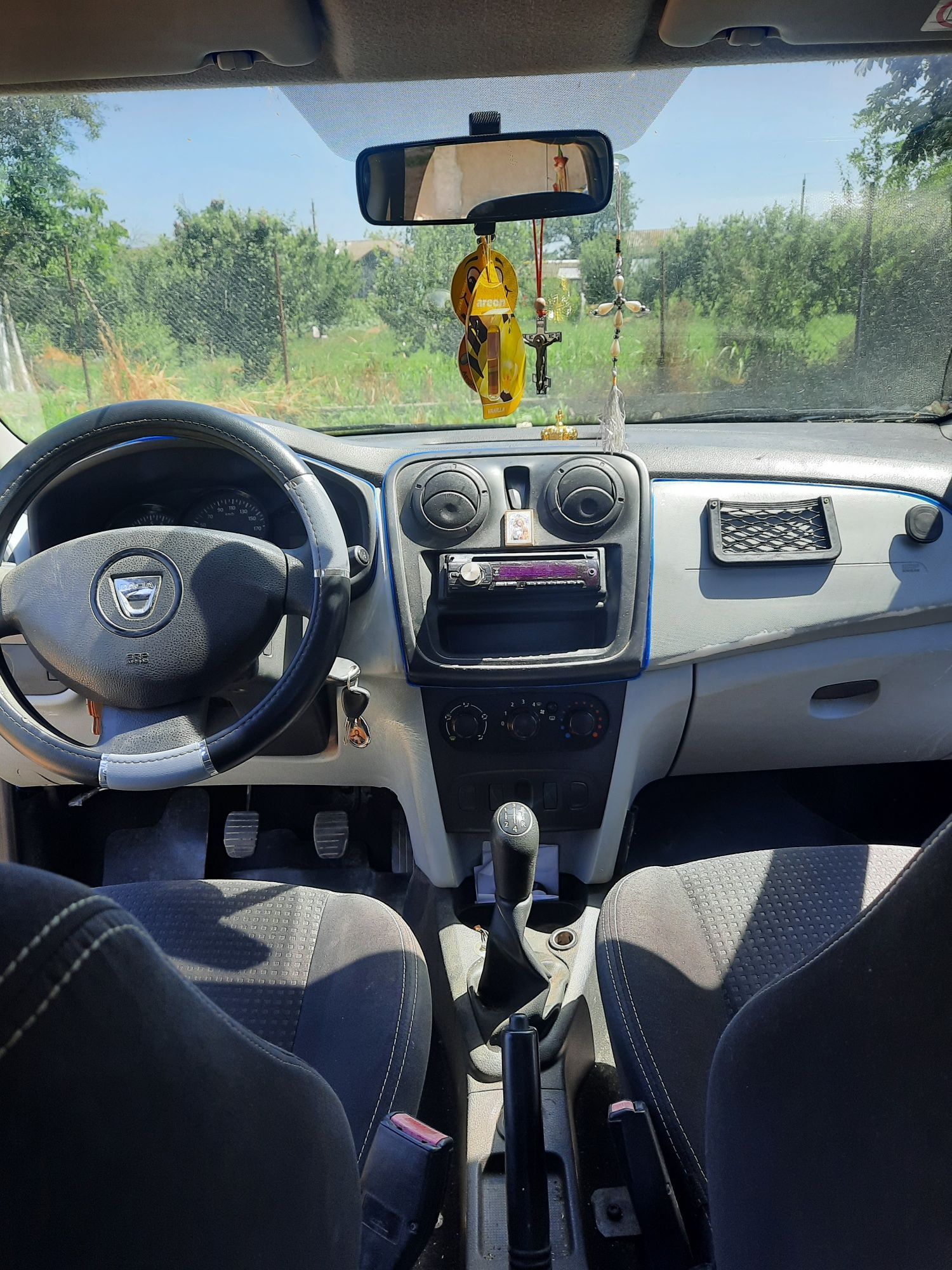 Vand Logan 1.2 benzina