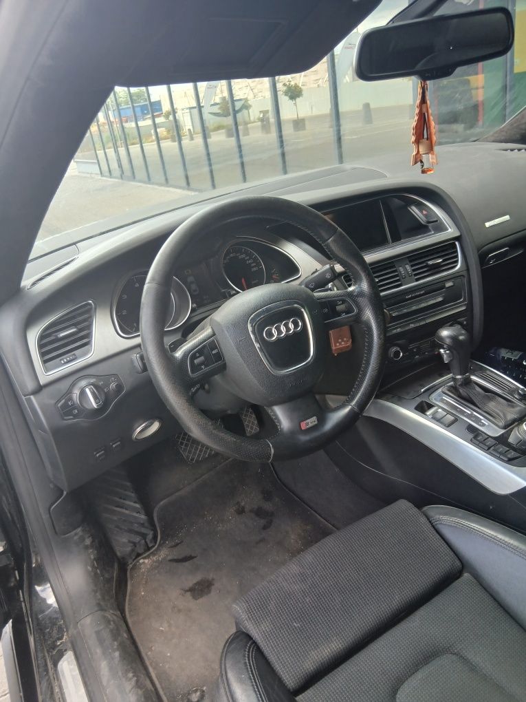Audi a5 negru mat