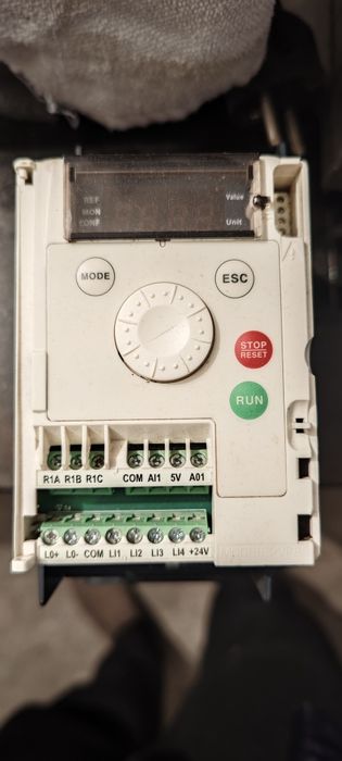 Инвертор Шнайдер