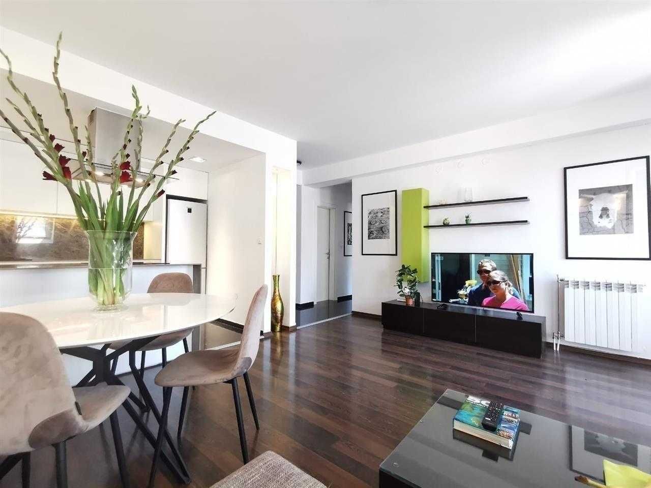 Дава се под наем Двустаен апартамент в Бургас, Лазур - 57 кв.м за 204 € - Снимка #4