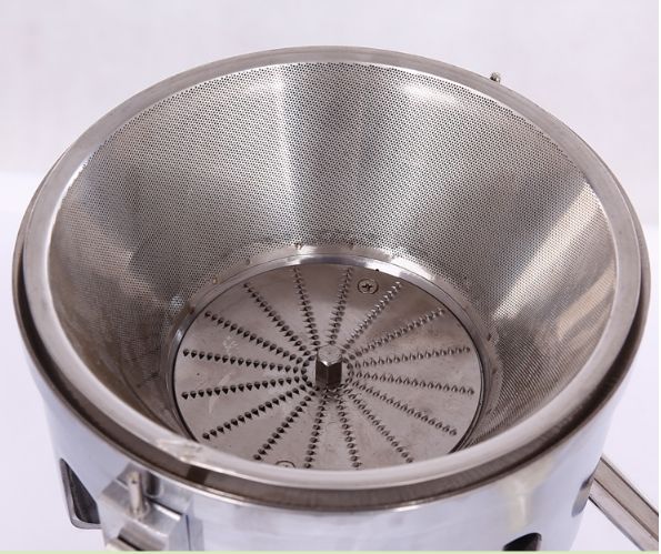 Сокоизтисквачка професионална Фреш машина Професионални сокоизтиквачки