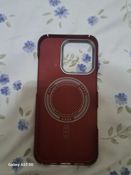 Iphone 16 pro chehol