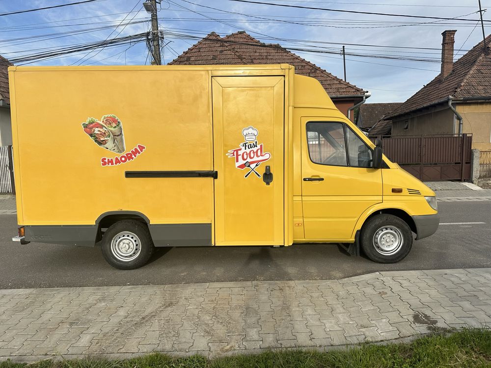 Mercedes sprinter 308 fast food food truck