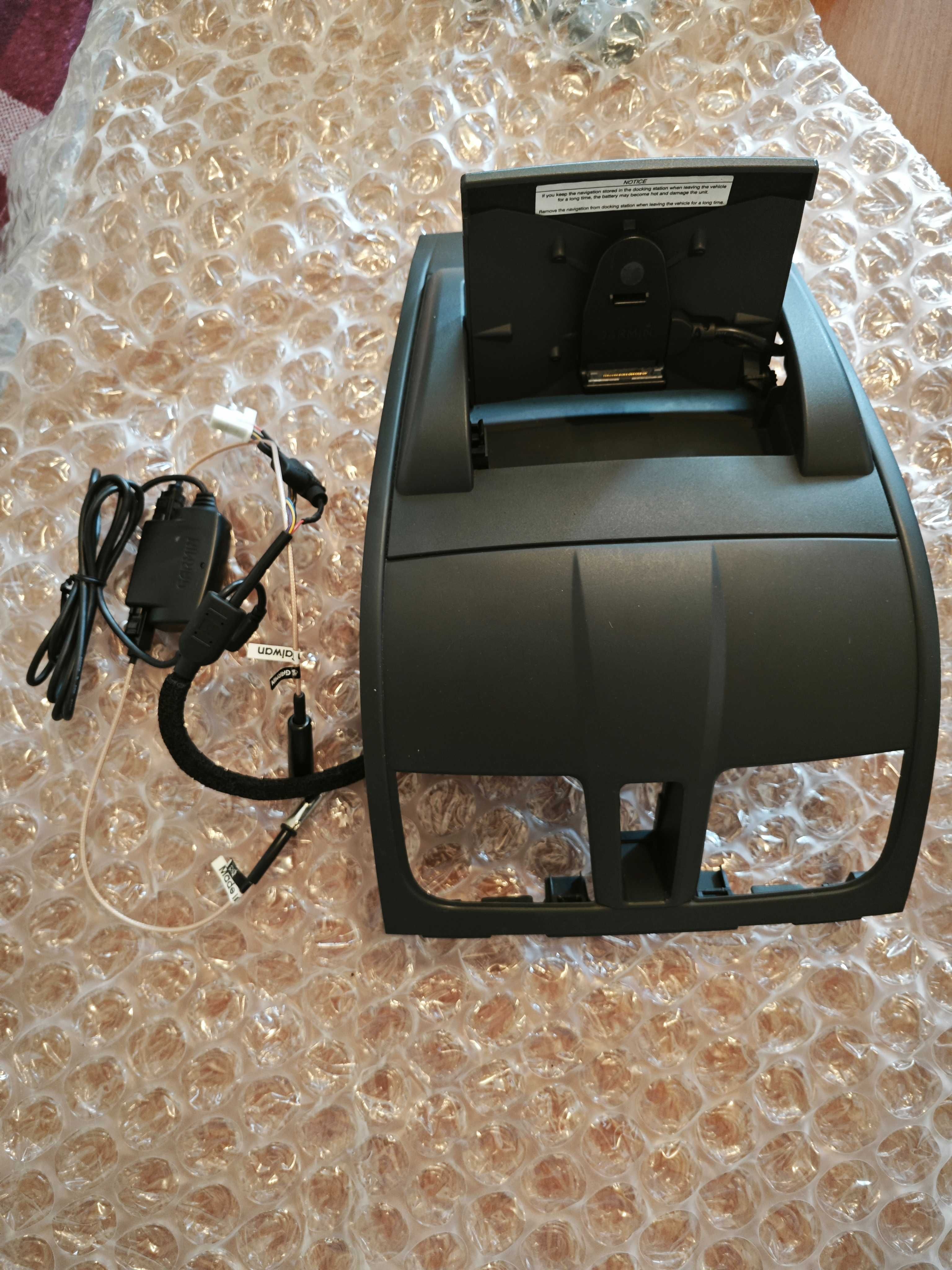 Стойка за Garmin, Garmin навигации за Suzuki SX4 след 2010 и други.