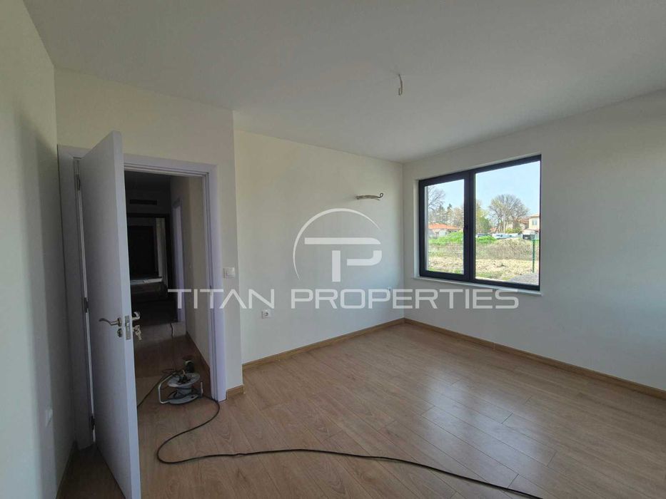 Продава се Тристаен апартамент в Пловдив, Коматево - 113 кв.м за 1268 €/кв.м - Снимка #4