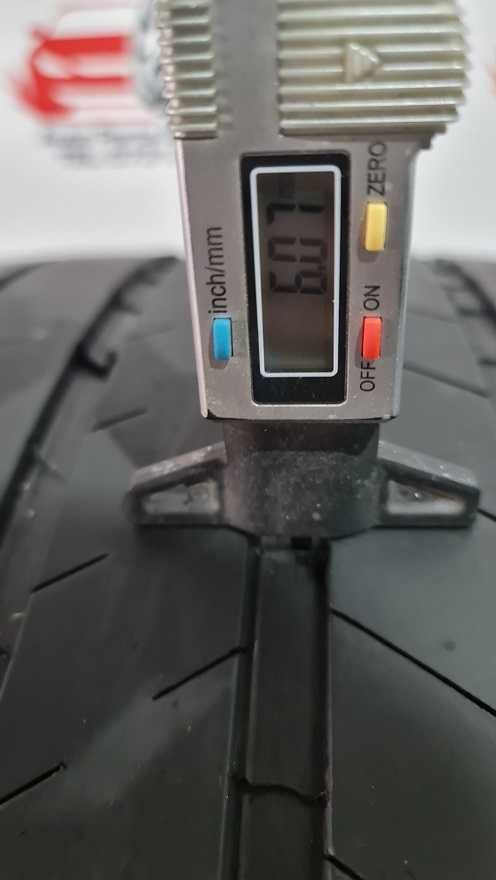 295.40.R20 106Y MICHELIN CP V1072 VARA