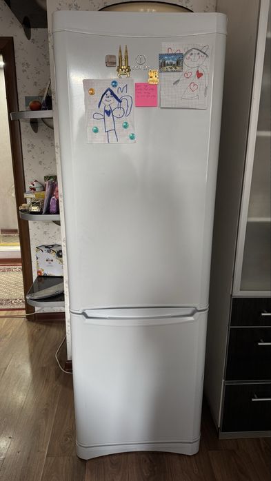 Продам холодильник