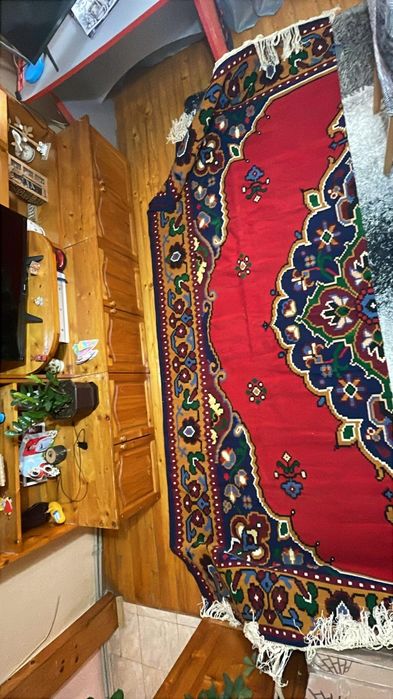 Чипровци килим Модел Корона. Чисто нов