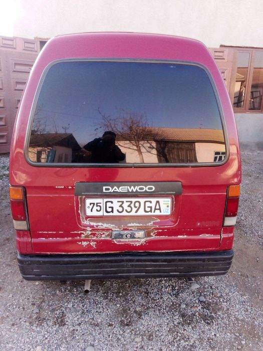 Damas 2000 yil. Qizil