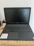 Лаптоп DELL със зарядно