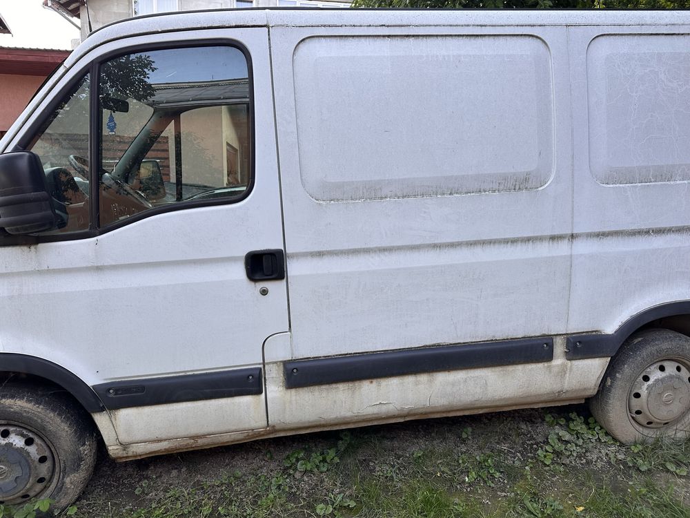 Nissan interstar