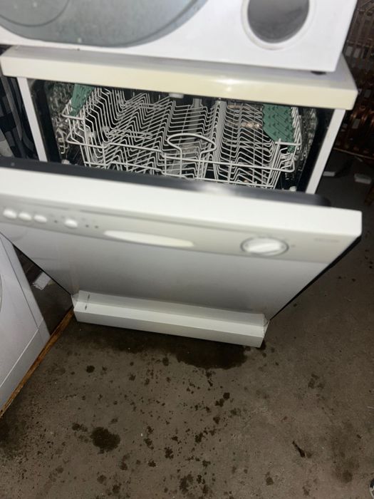 Запазена - Продавам миялна машина Haier