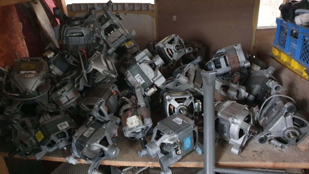 Motoarele mașini de spălat rufe