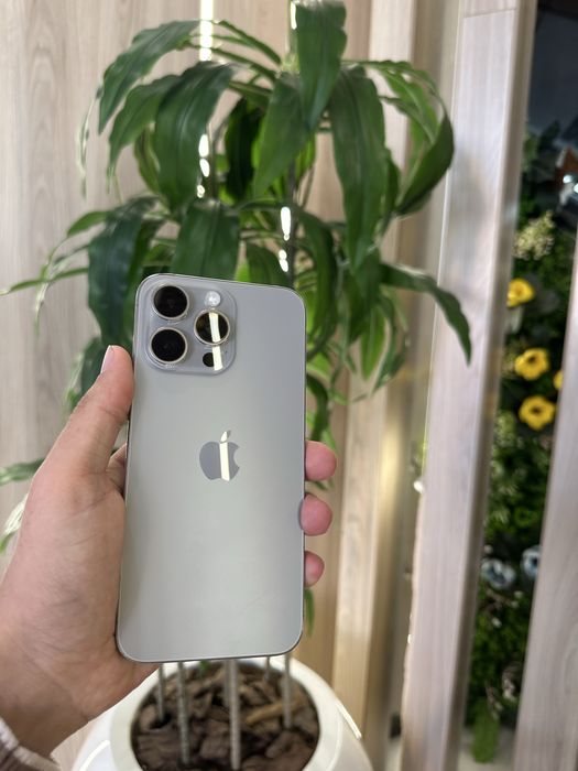 iPhone 15 Pro Max