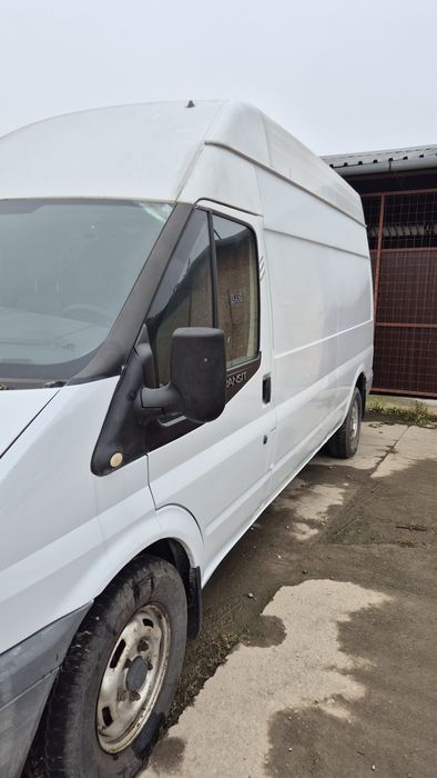 Vând Ford Transit