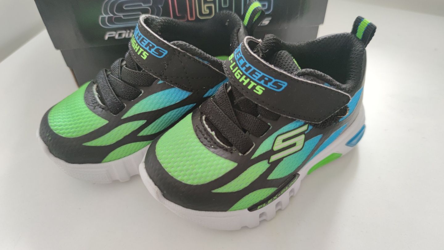 Pantofi sport SKECHERS măsura 21 (11 cm)