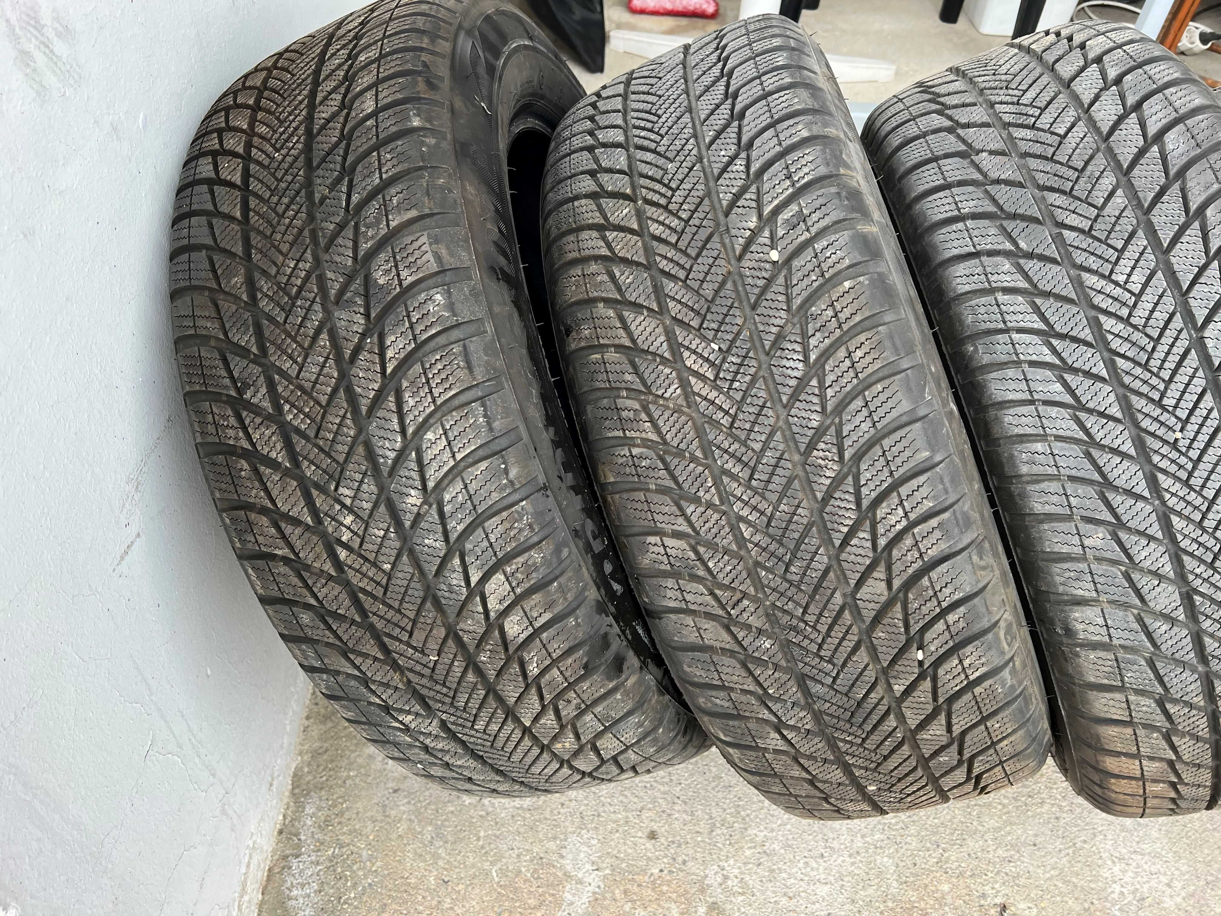 4бр. зимни гуми Bridgestone BLIZZAK 225/60/17 DOT2522 грайфер 8.30мм.!