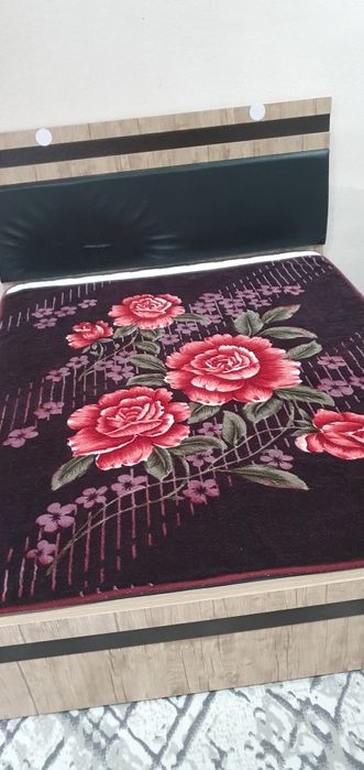 Продаю одеяло, покрывало-плед б/у в хорошем состоянии