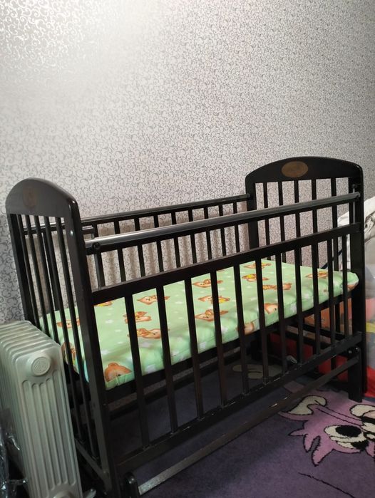 Продам детскую кроватку