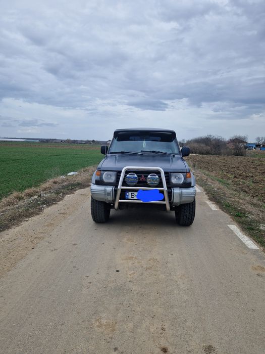 Mitsubishi pajero mk2