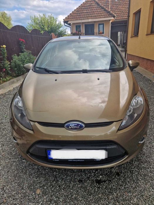 Vând Ford Fiesta 1.6 TDCi 2011 - Km reali + set anvelope vară bonus