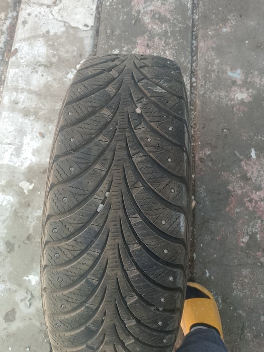 Продам шины зимние