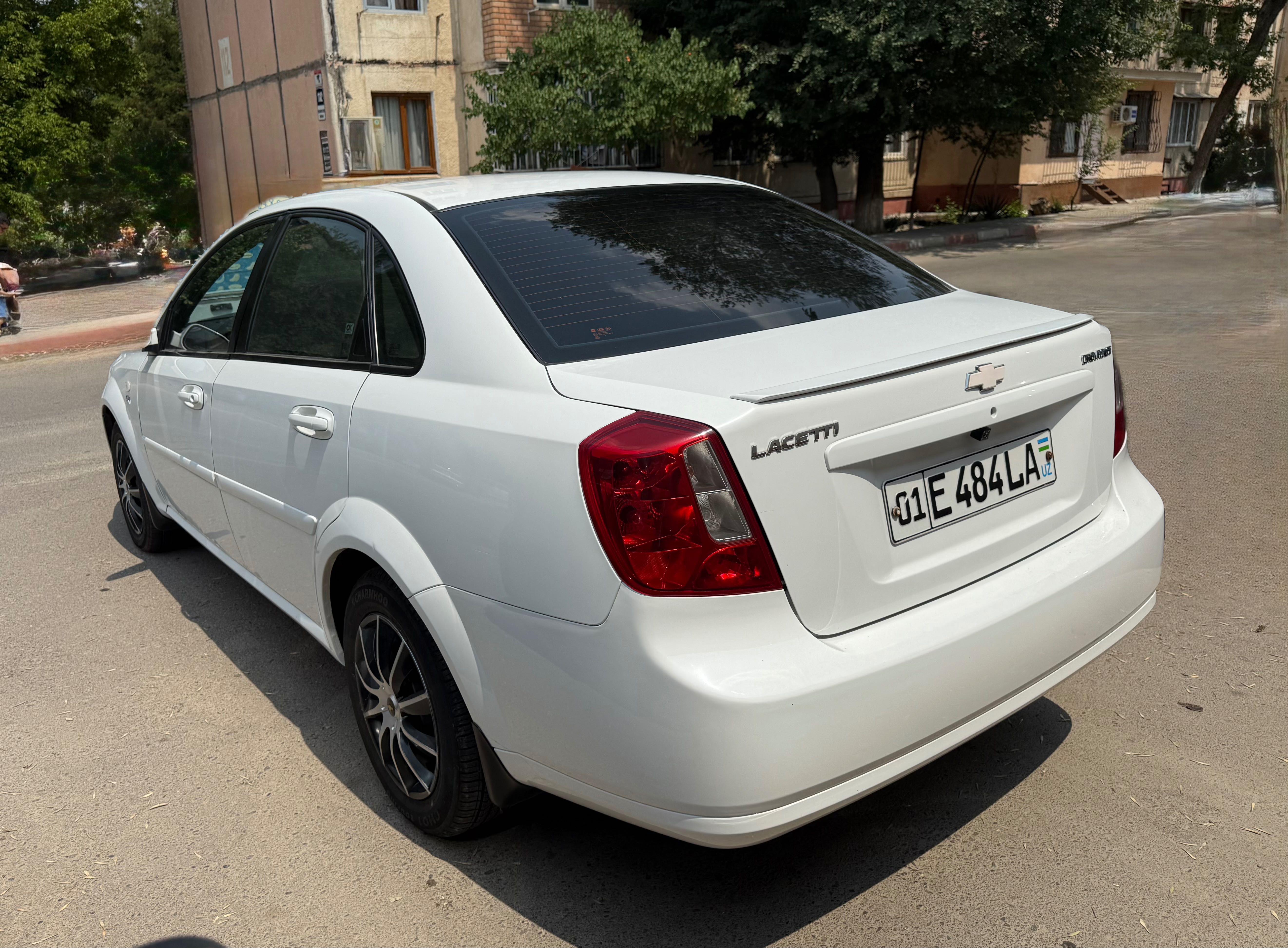 Продаётся ласетти 1.8 механика