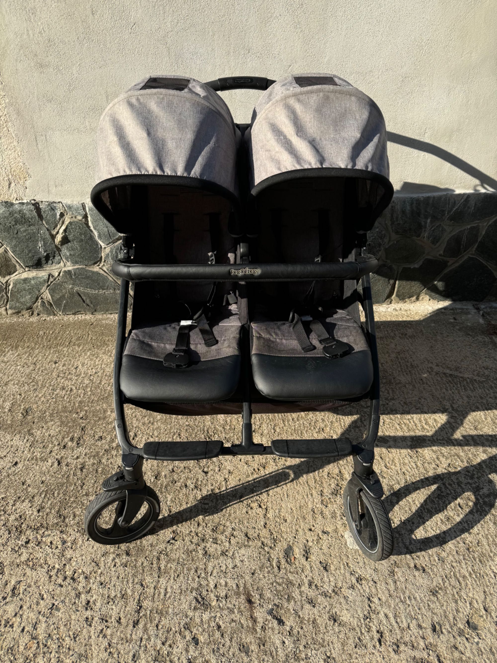 Количка за близнаци peg perego