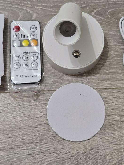 Spot LED MIOBLUE USB Reîncărcabil cu telecomandă, alb